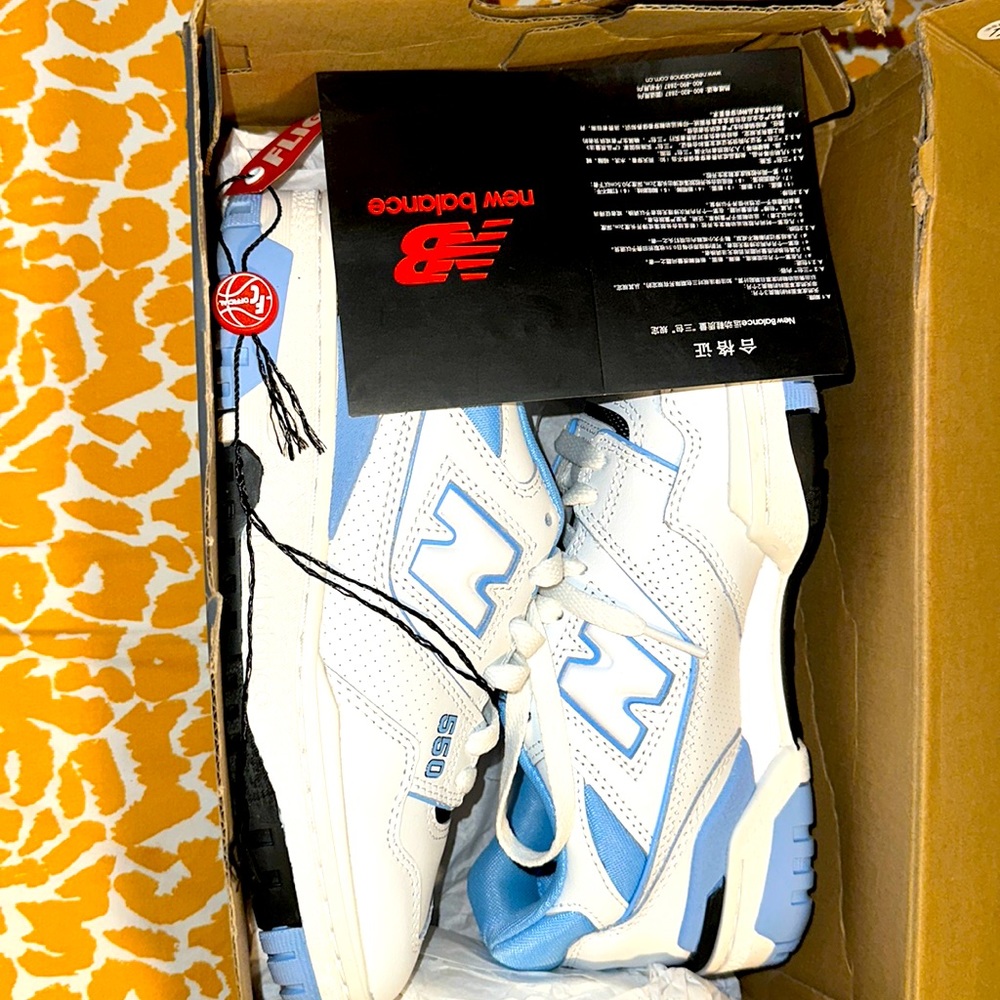 550 Carolina blue/university